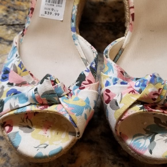 NWT FLORAL PLATFORM ESPERDRILLES SIZE 9.5 - Picture 1 of 9